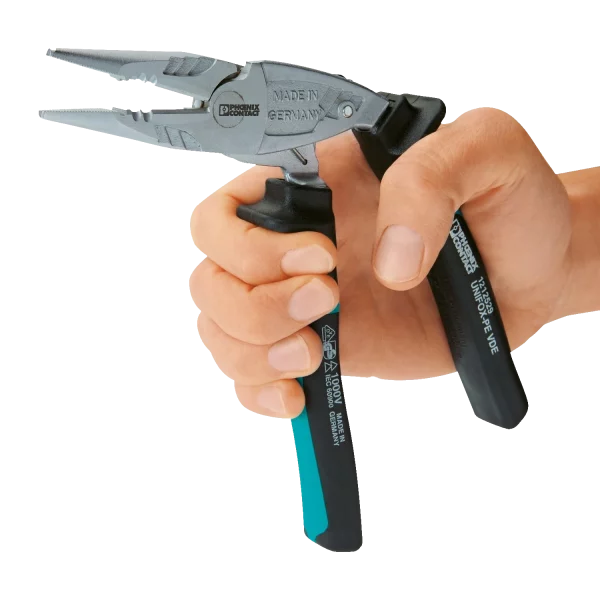 Spitzzange, abgewinkelte Form in Hand